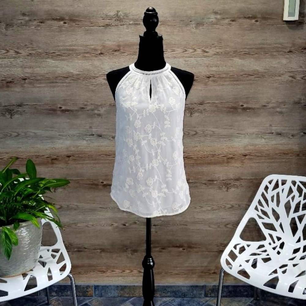 Daniel Rainn Rizer Halter Top - Picture 2 of 10